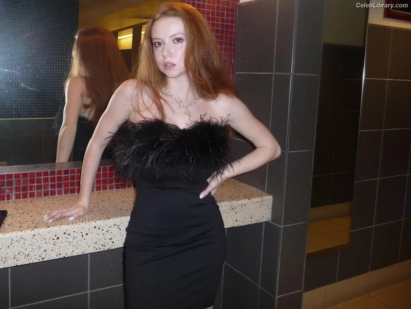 Francesca Capaldi photo 22 of 837