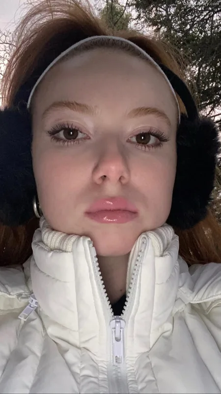 Francesca Capaldi photo 24 of 837