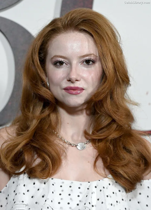 Francesca Capaldi photo 17 of 837