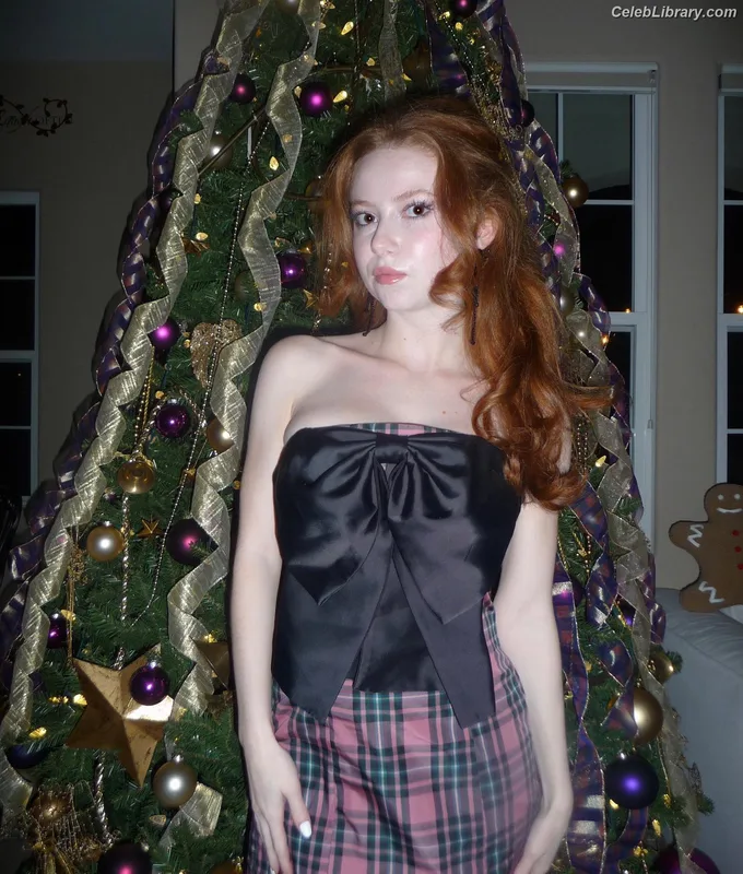 Francesca Capaldi photo 11 of 837