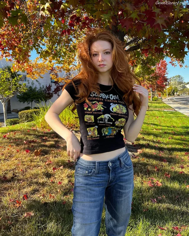 Francesca Capaldi photo 4 of 837