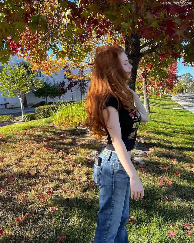 Francesca Capaldi photo 5 of 837