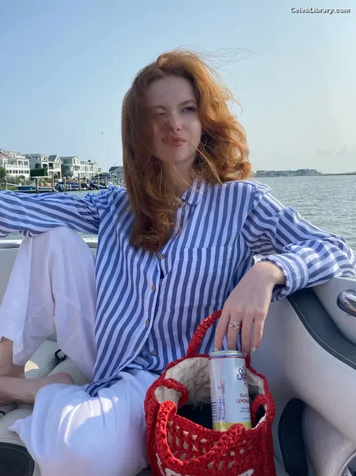 Francesca Capaldi photo 11 of 837