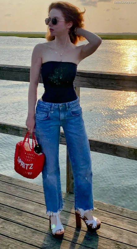 Francesca Capaldi photo 17 of 837