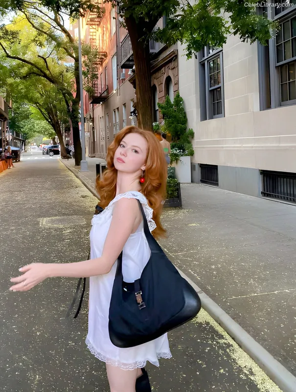 Francesca Capaldi photo 20 of 837
