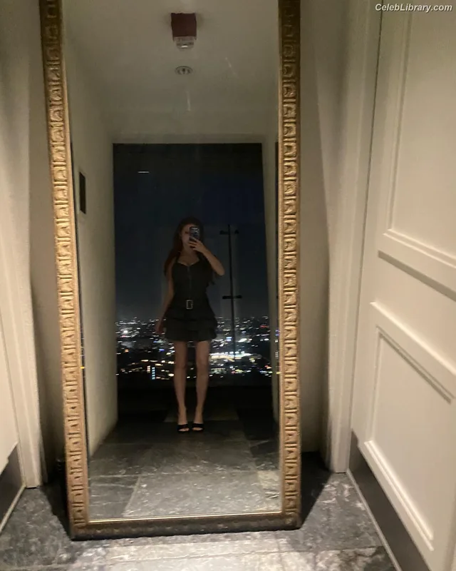 Francesca Capaldi photo 14 of 837