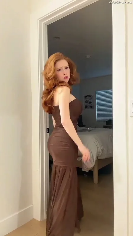 Francesca Capaldi photo 18 of 837