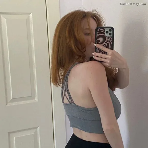 Francesca Capaldi photo 21 of 837