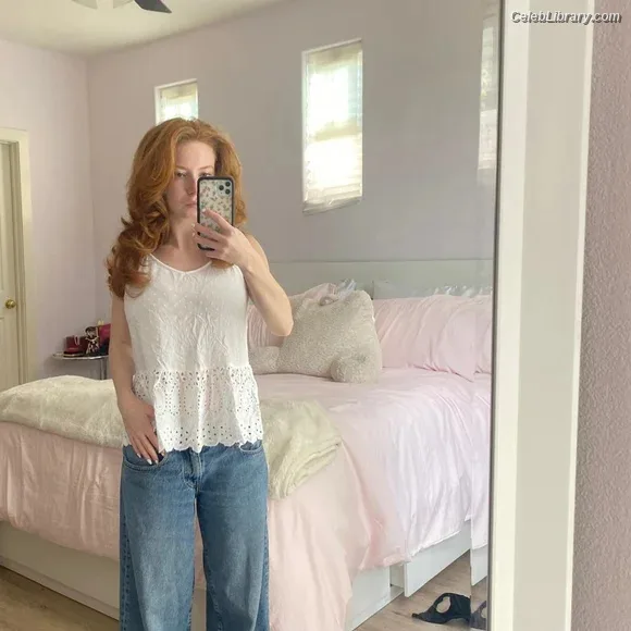 Francesca Capaldi photo 13 of 837