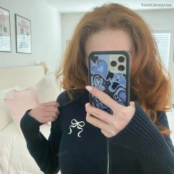 Francesca Capaldi photo 6 of 837