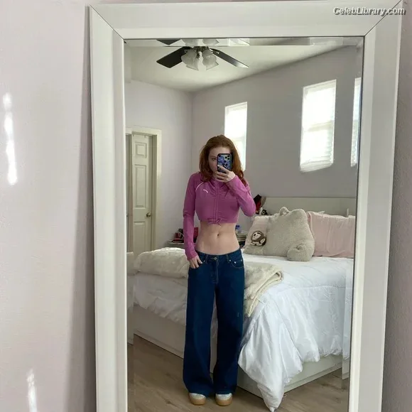 Francesca Capaldi photo 19 of 837