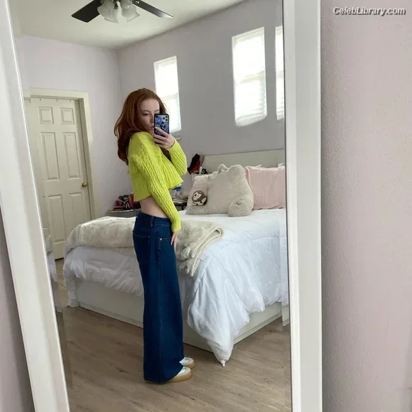 Francesca Capaldi photo 5 of 837