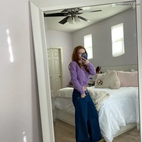 Francesca Capaldi photo 7 of 837
