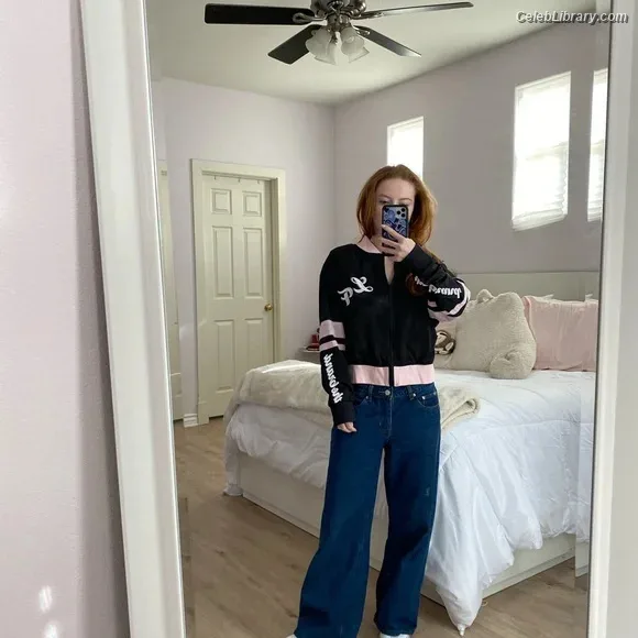 Francesca Capaldi photo 8 of 837
