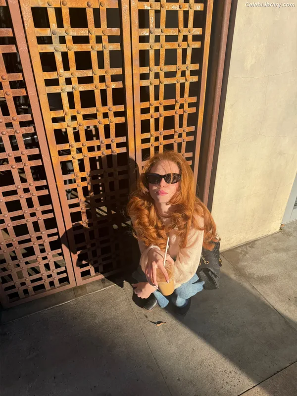 Francesca Capaldi photo 24 of 837