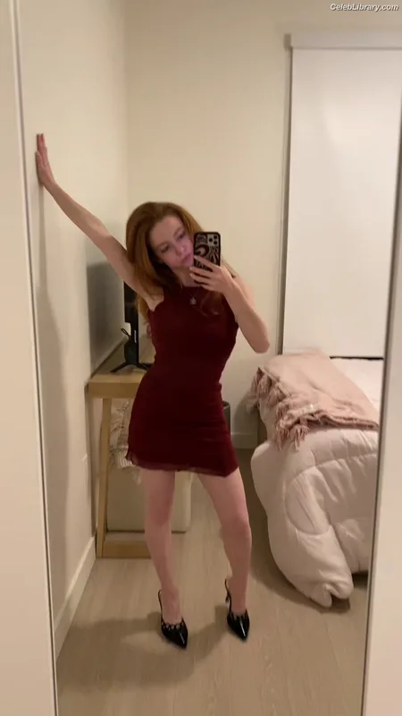 Francesca Capaldi photo 15 of 837