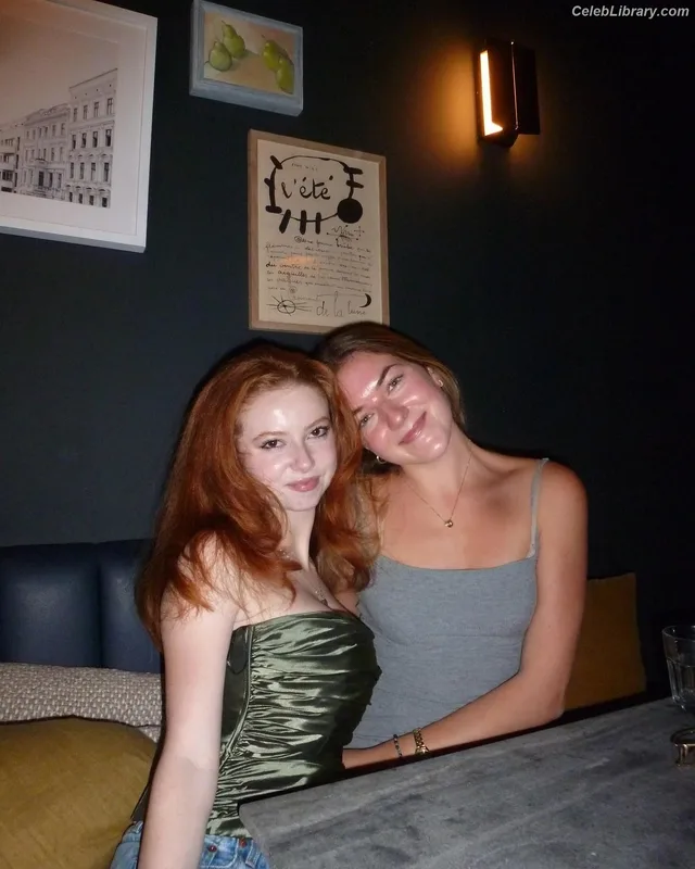 Francesca Capaldi photo 16 of 837