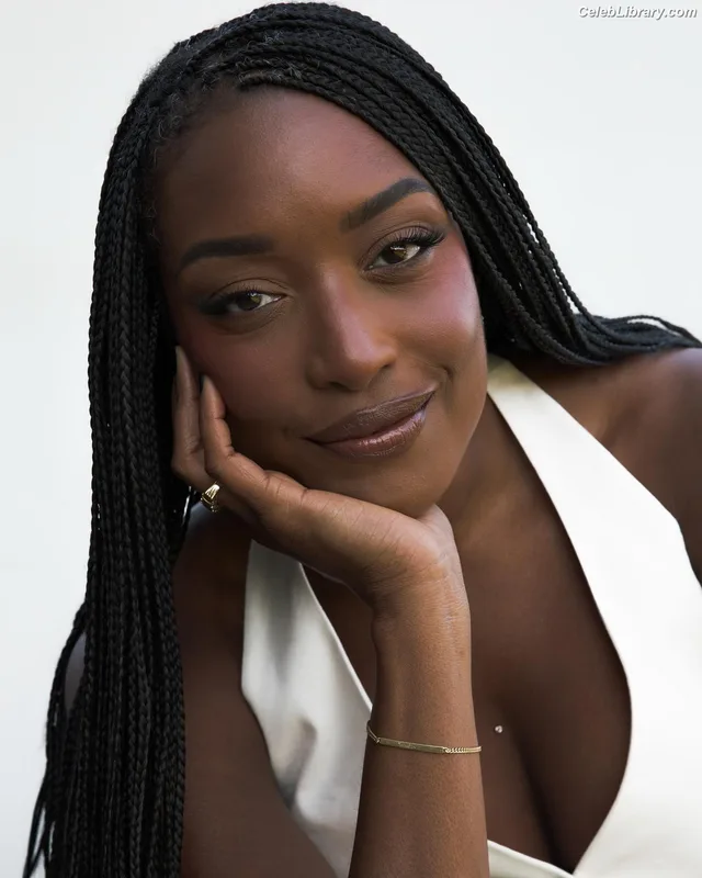 Franchesca Ramsey photo 9 of 18