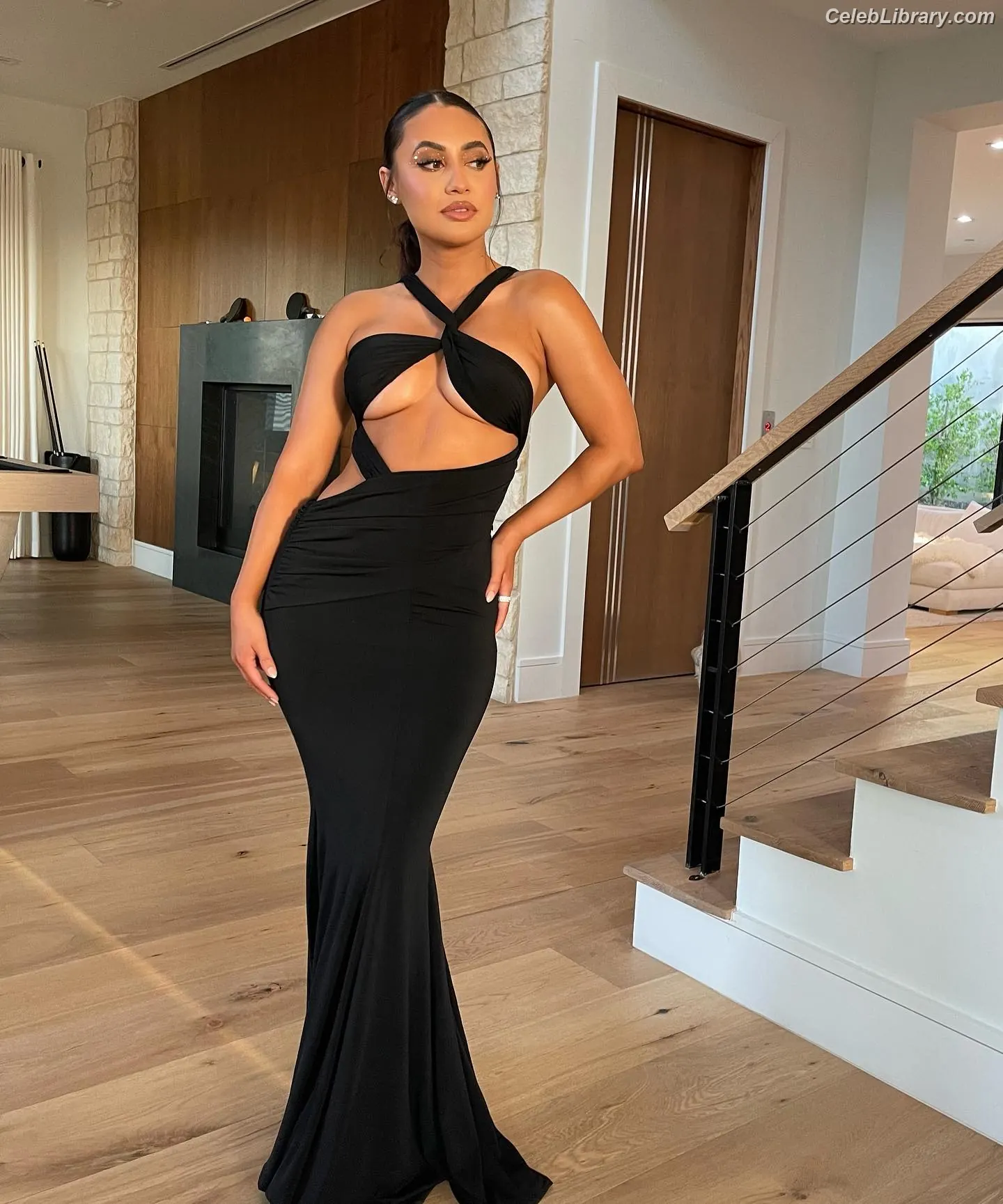 Francia Raisa photo 16 of 630