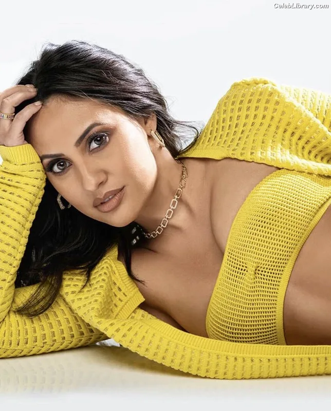 Francia Raisa photo 15 of 632