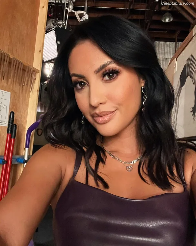 Francia Raisa photo 19 of 632