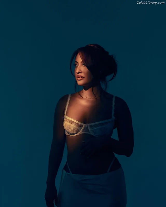 Francia Raisa photo 14 of 632