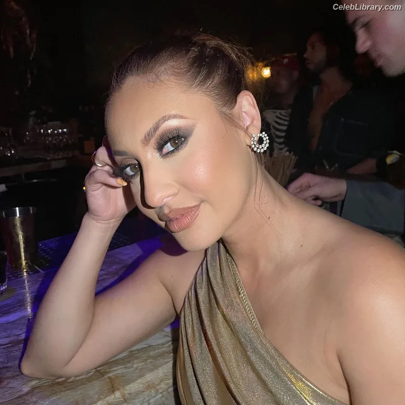Francia Raisa photo 18 of 632