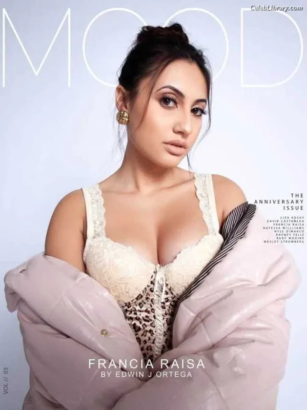 Francia Raisa photo 7 of 632