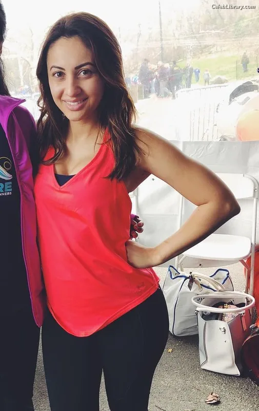 Francia Raisa photo 1 of 632