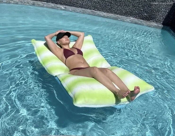 Francia Raisa photo 15 of 632