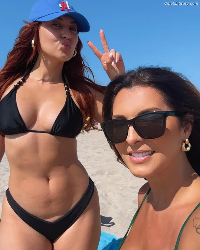 Francia Raisa photo 3 of 632