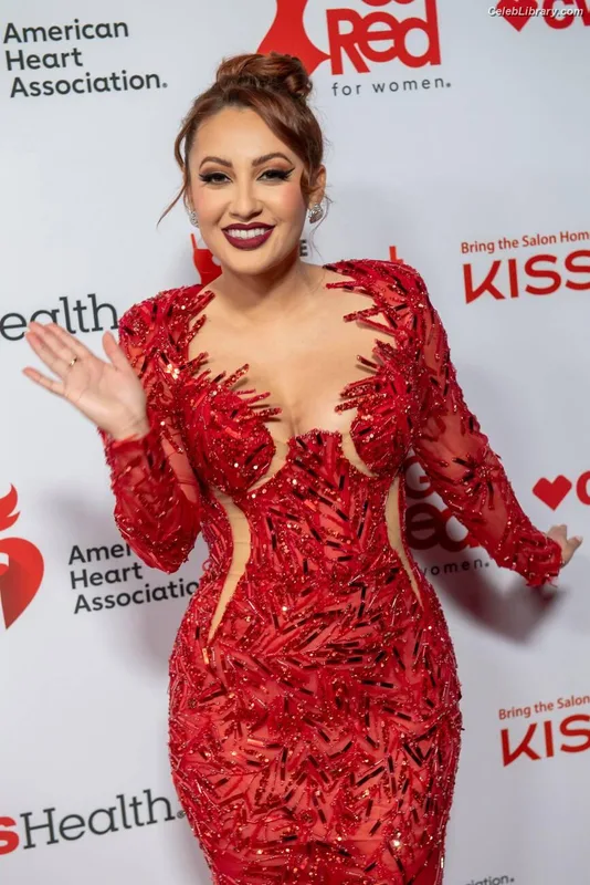 Francia Raisa photo 5 of 632