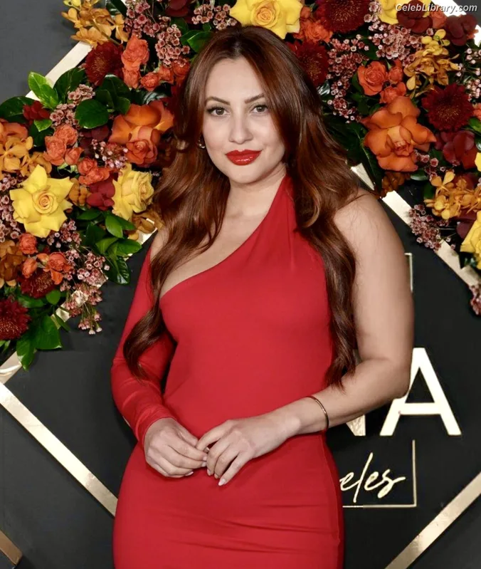 Francia Raisa photo 10 of 632
