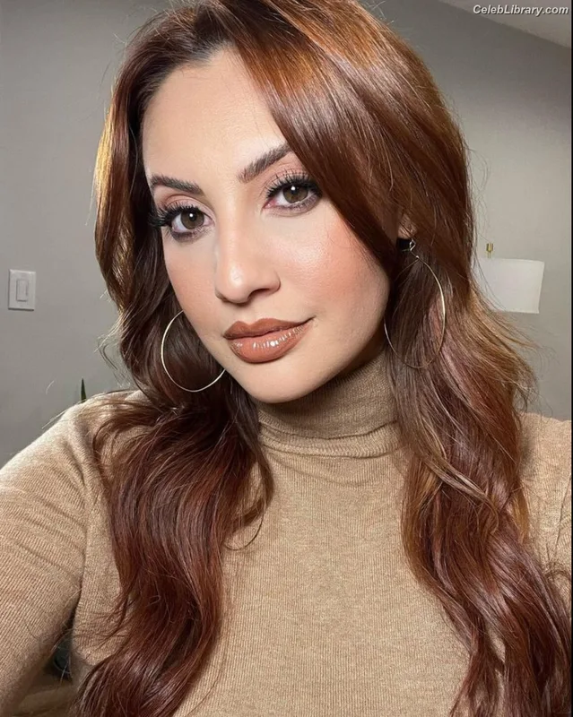 Francia Raisa photo 14 of 632