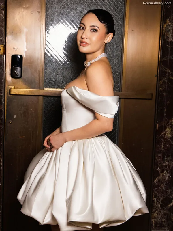 Francia Raisa photo 7 of 632