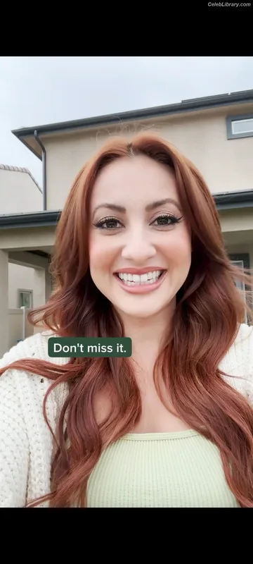 Francia Raisa photo 3 of 632
