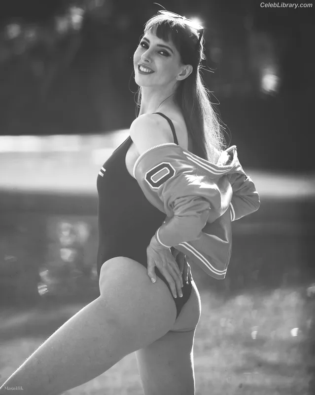 Frederique Bel photo 10 of 116