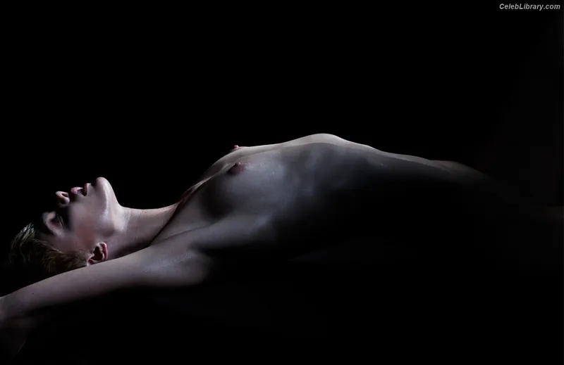 Frida Gustavsson photo 17 of 91