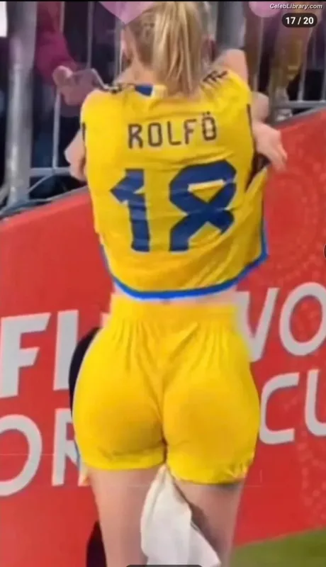 Fridolina Rolfo photo 1 of 36