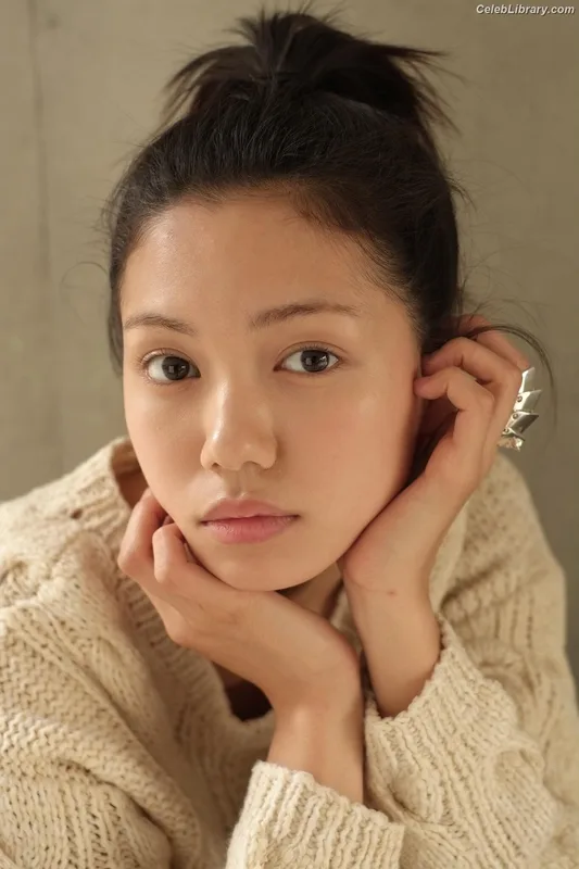 Fumi Nikaido photo 7 of 21