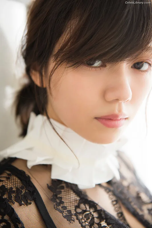 Fumi Nikaido photo 8 of 21