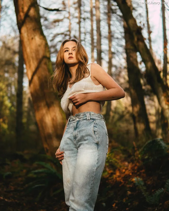 Gabriella Lester photo 1 of 15