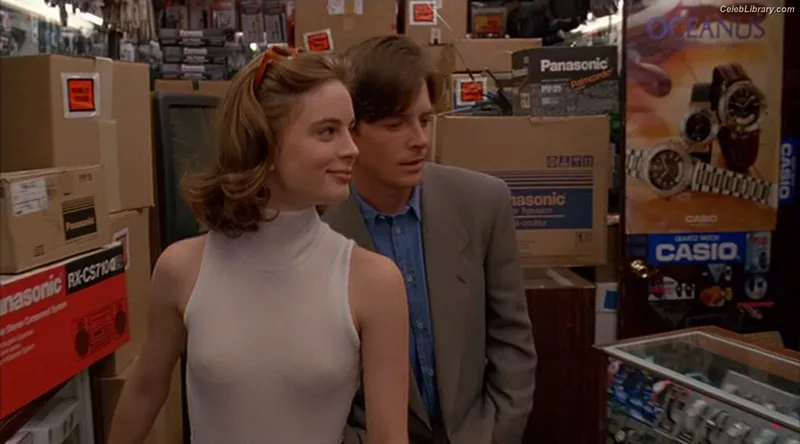Gabrielle Anwar photo 11 of 23