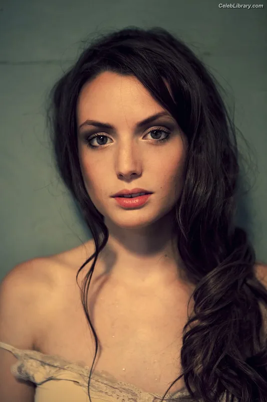 Gaite Jansen photo 14 of 48