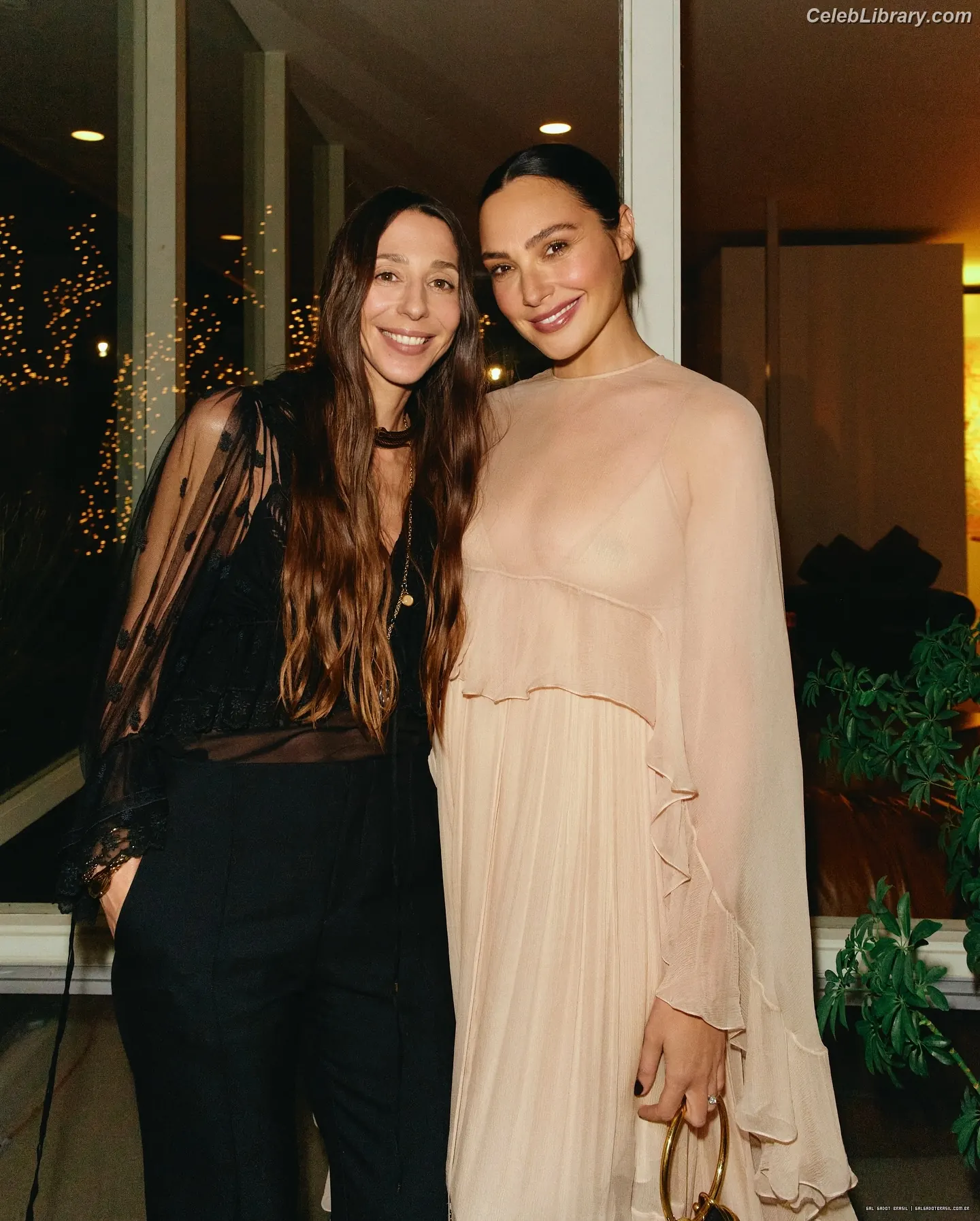 Gal Gadot photo 8 of 1473