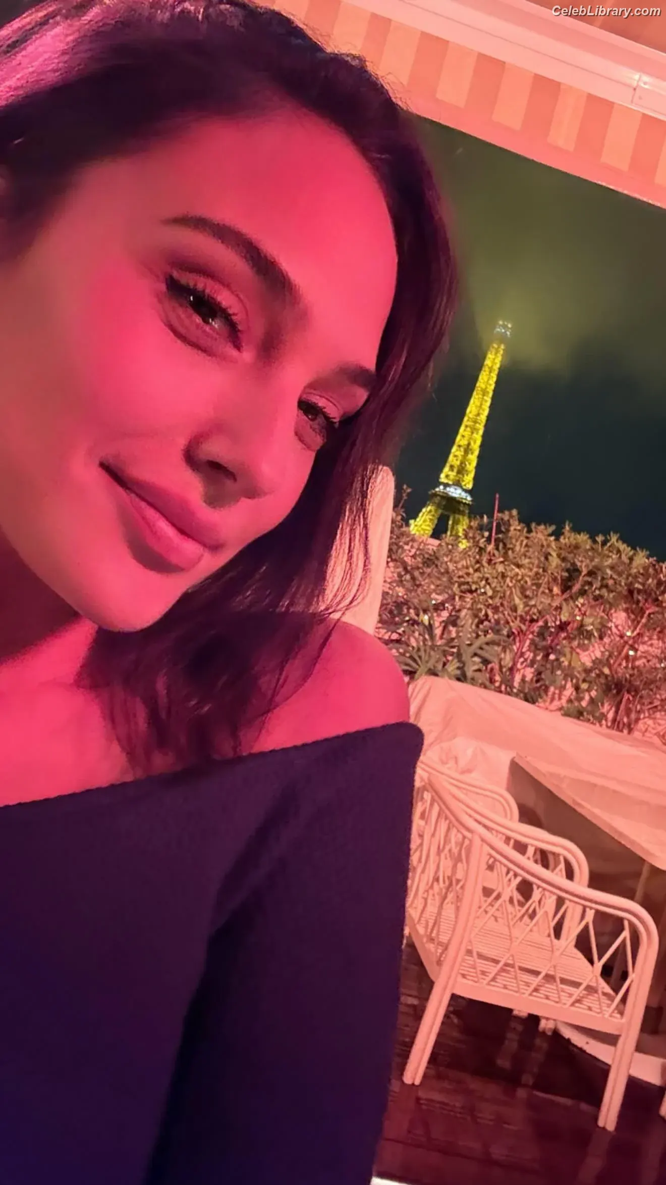 Gal Gadot photo 9 of 1473