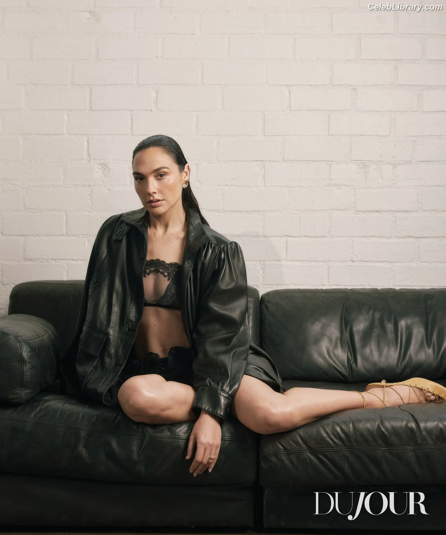 Gal Gadot photo 2 of 1473