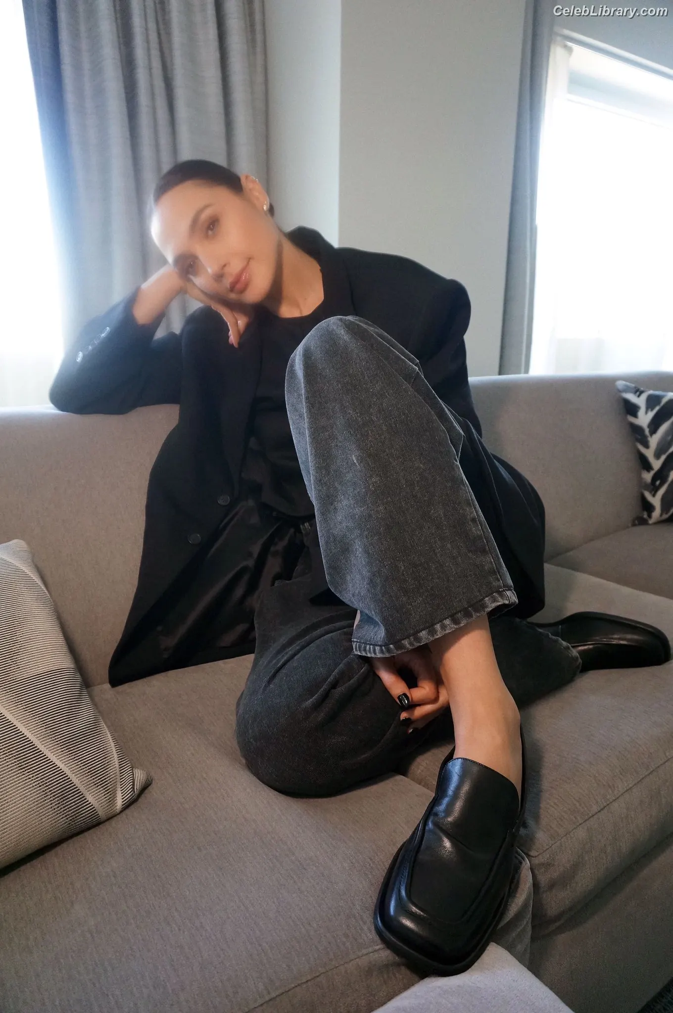 Gal Gadot photo 12 of 1473