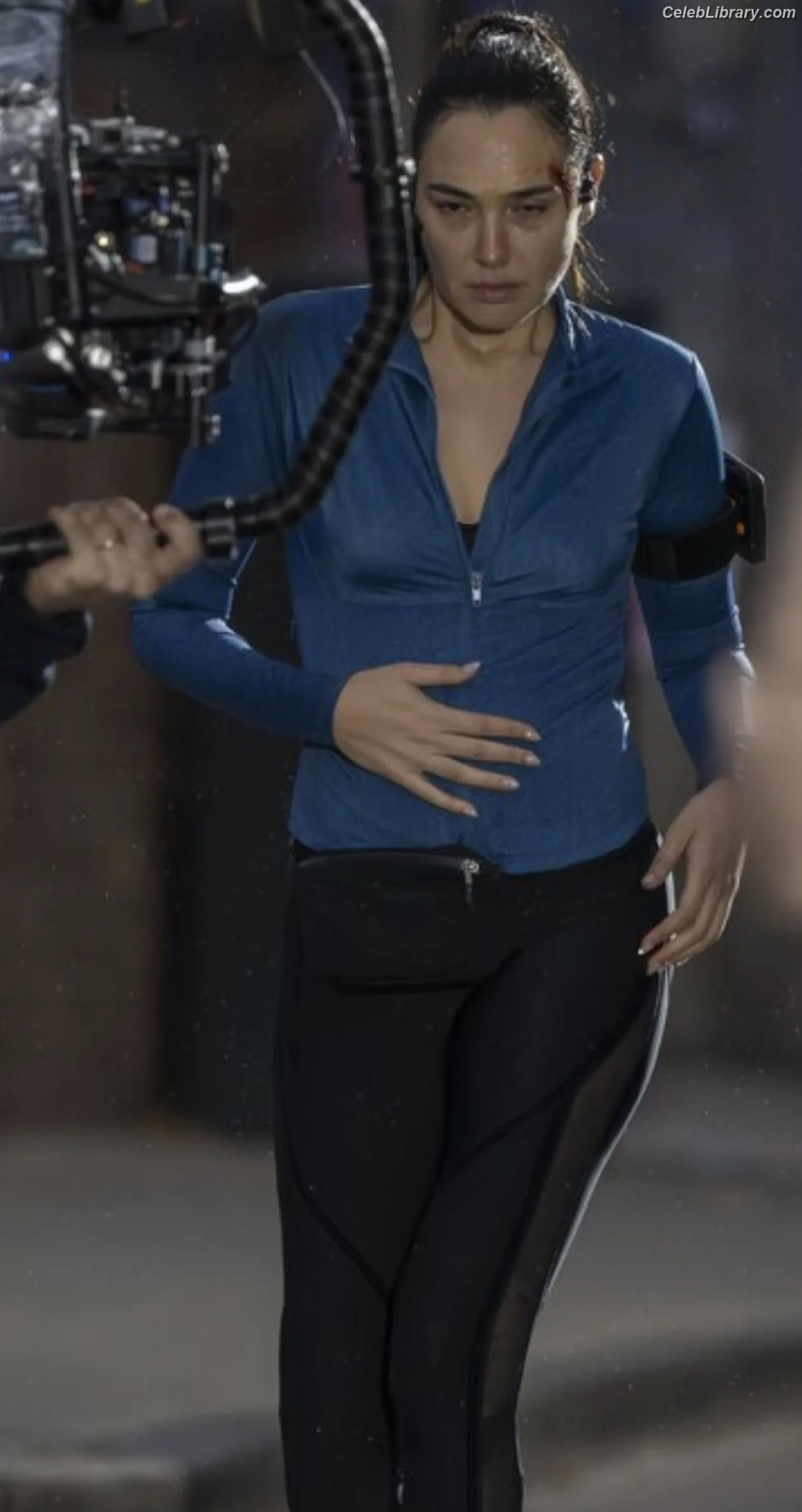Gal Gadot photo 9 of 1473
