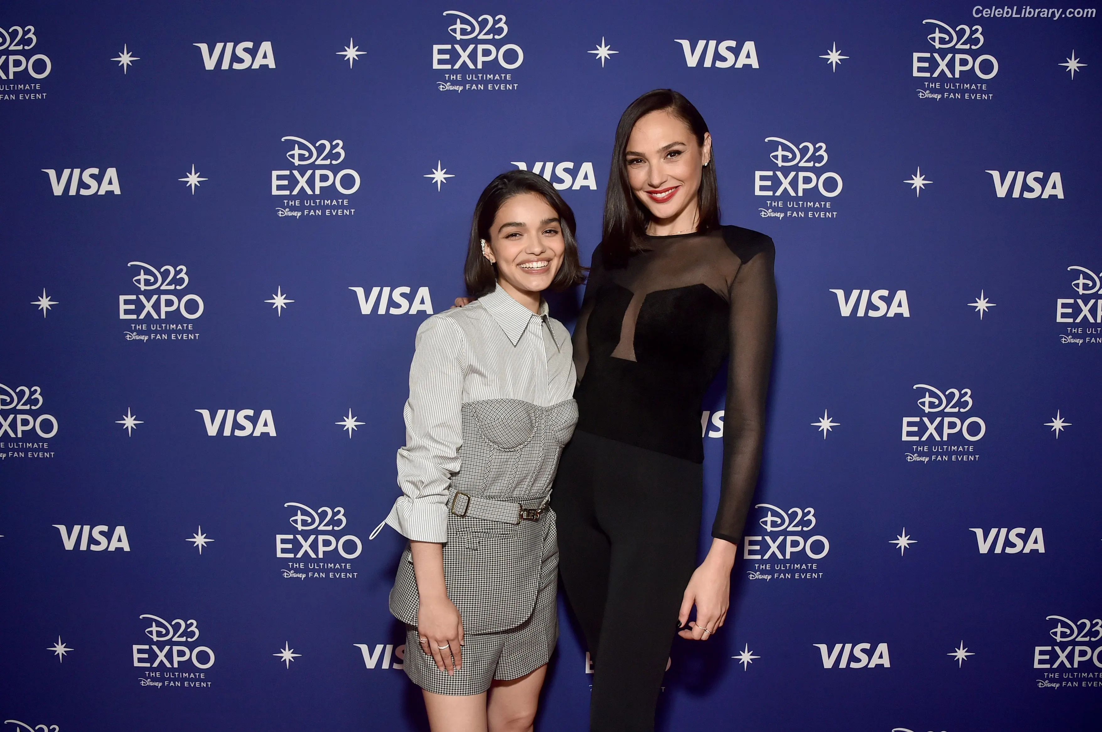 Gal Gadot photo 15 of 1473